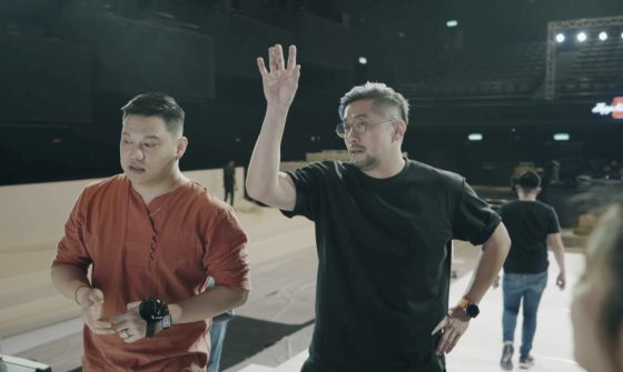 【时尚幕后/02】这份“烧脑”的工作,曾一度让我“没有朋友”──时尚活动策划师曾正中