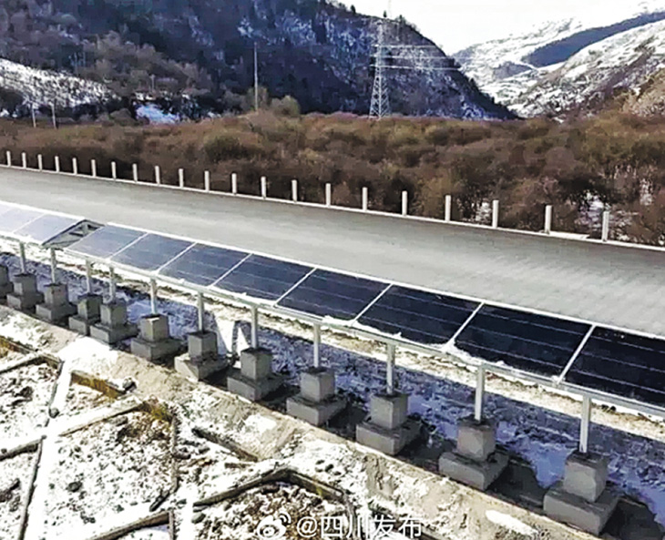 四川首条“自发热”高速公路亮相 石墨烯技术破解高海拔融雪难题