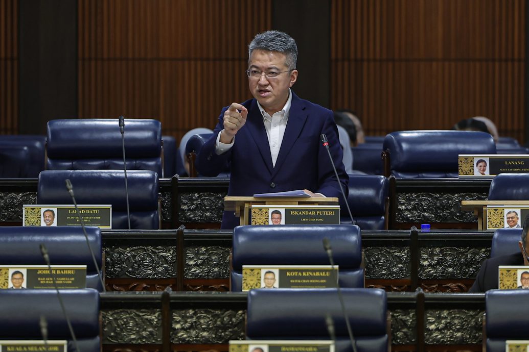 国会//刘镇东:政府拟议成立数据中心 保存国家数据 维护信息主权