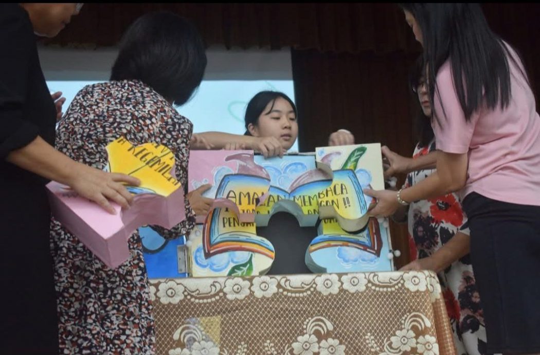 霹:学海学记|主文|怡圣母阅读计划推介礼 舞台表演激励勇敢追梦