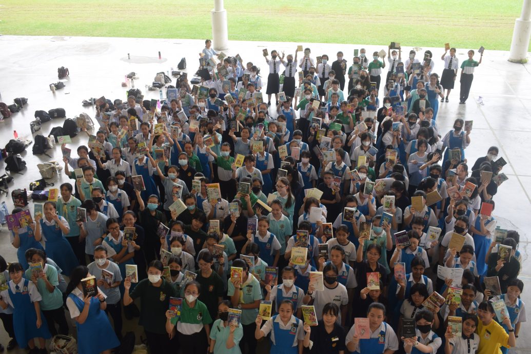 霹:学海学记|主文|怡圣母阅读计划推介礼 舞台表演激励勇敢追梦