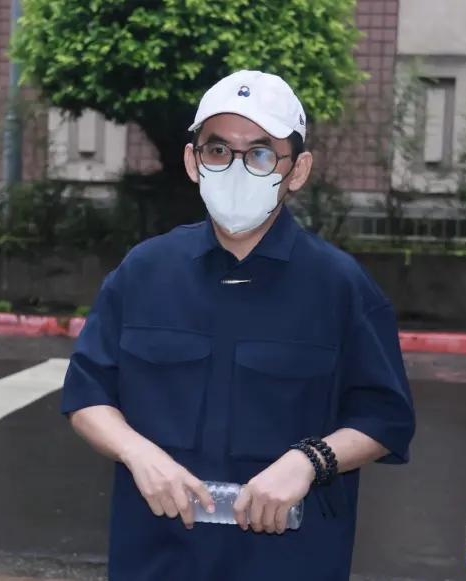黄子佼二审改判1年6个月 缓刑4年免于牢狱之灾