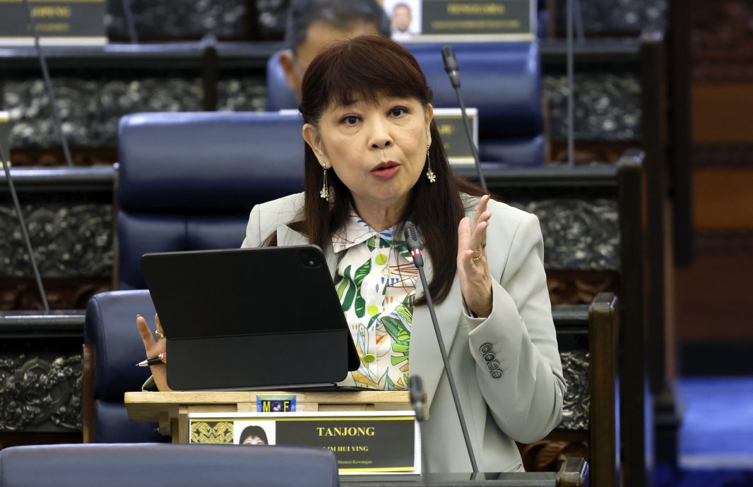 (已上网.请取代)国会/ 林慧英:自去年落实昌明柴油补贴计划,政府每月节省超过4亿令吉!