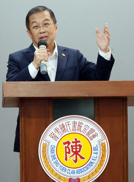 取代稿 / 陈氏书院迎来第2025对新人注册!陆兆福:婚姻带旺文化地标