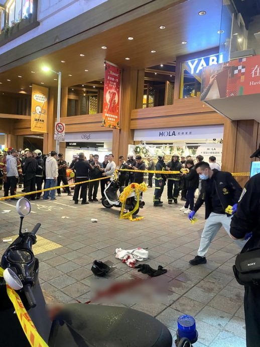 台北捷运随机伤人案/ 嫌凶持长刀朝人群砍 民众尖叫哭逃