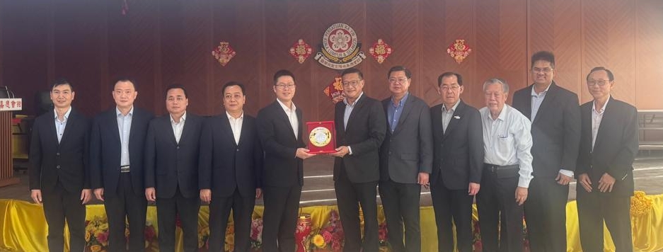 梅县区政府访嘉应属会 推介营商环境促马中合作