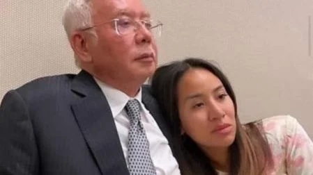 纳吉居家服刑|“真的真的非常抱歉,爸爸” 诺雅娜IG泪崩声援纳吉