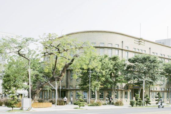 草稿筑迹/走读嘉义市:从建筑看见城市的公共性,从老屋孕育新的文化地景。