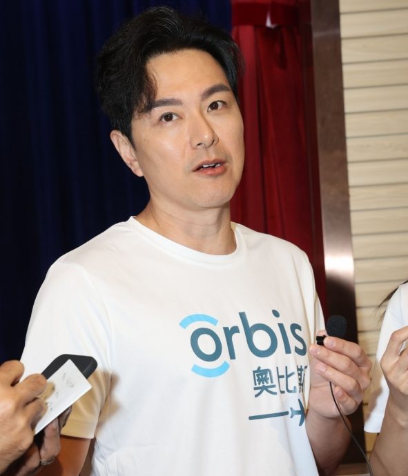 萧正楠看淡视帝10强止步 计划明年出新歌