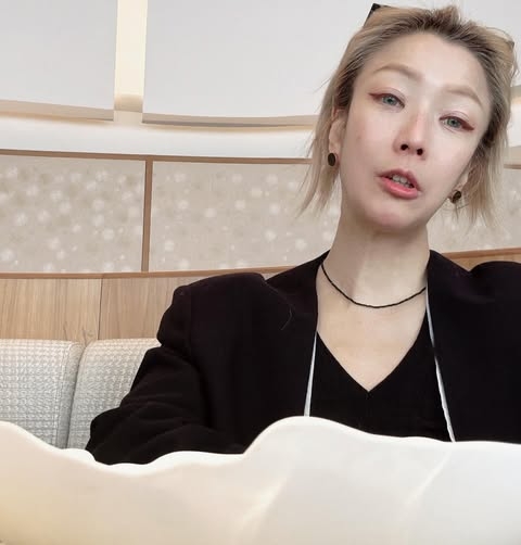 郑秀文照顾病母泛泪 自嘲下厨如打仗