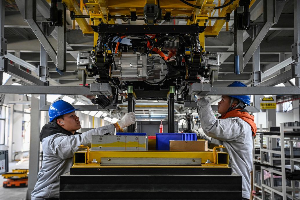 配头CHINA-ECONOMY-MANUFACTURING-TECHNOLOGY-AI