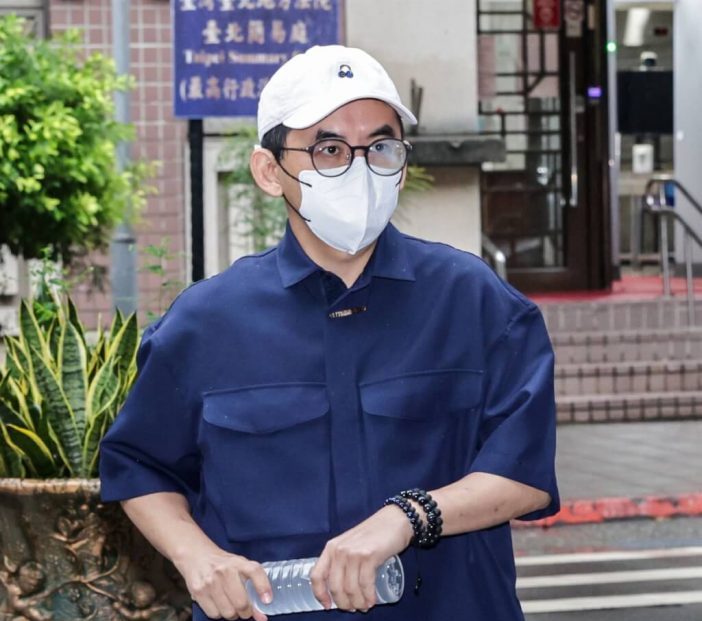 高院传唤限制出境开庭 黄子佼请假未出庭