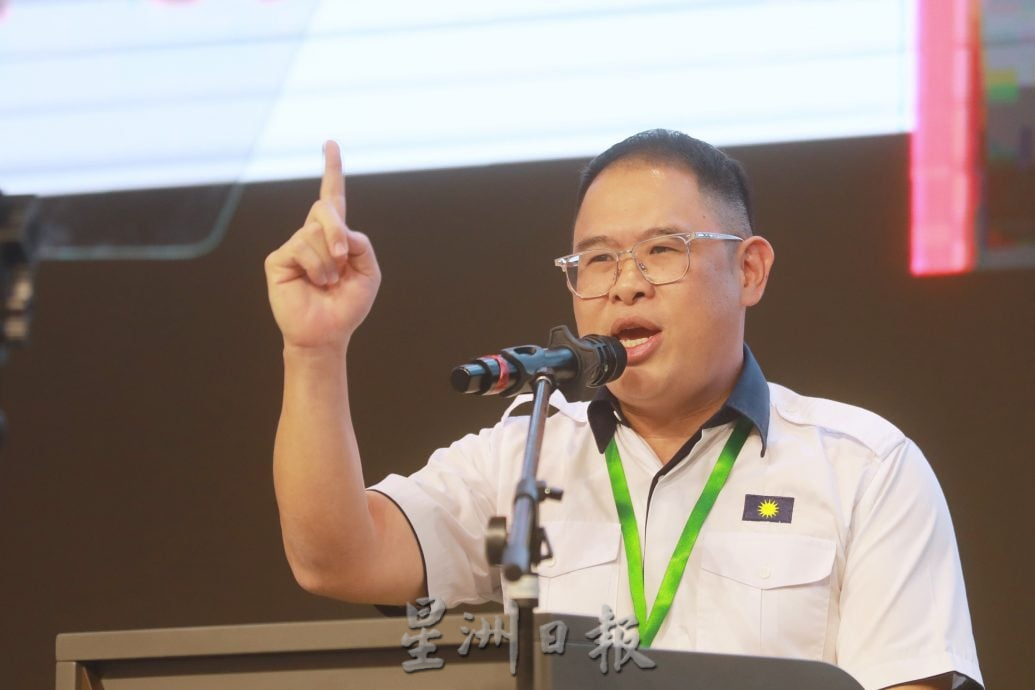 马青总团代表大会/若政府无改变 建议党退出团结政府! 林添顺:若马华做出改革 可重新执政
