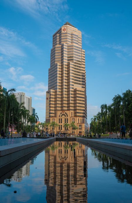 2/2见报 焦点策划|大众银行 能力越大 责任越大