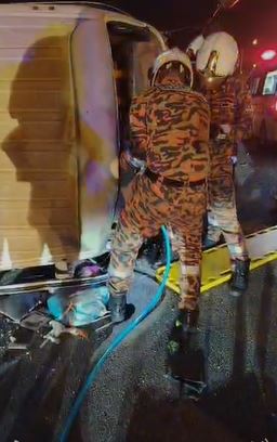 3兄弟乘罗里遭追撞翻覆负伤 肇祸司机疑酒驾弃车逃
