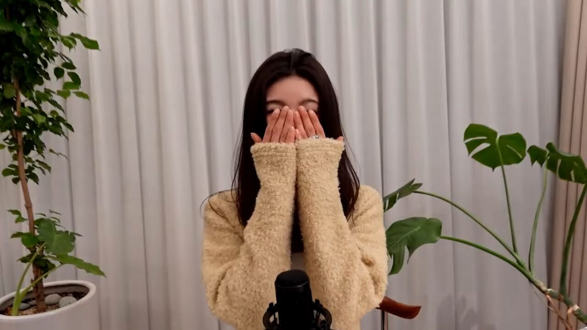 Danielle被开除后首露脸 哽咽喊话:这不是结束