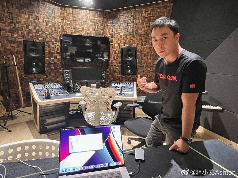 代驾到一半换手 释小龙疑酒驾掀争议