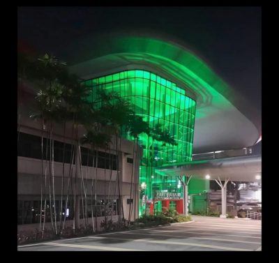 夜晚亮绿灯引热议 PPUM揭背后象征意义