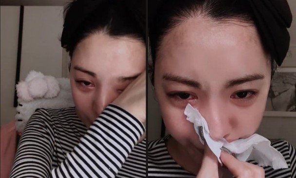 开直播吐苦水情绪失控 After School前成员Lizzy喊想死