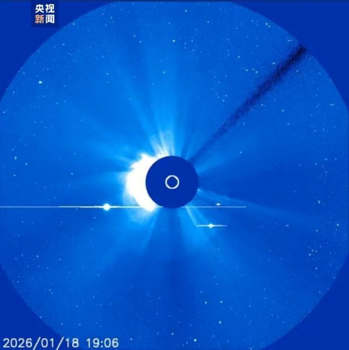 拼盘/太阳X级耀斑爆发 20至21日可能出现较强地磁活动