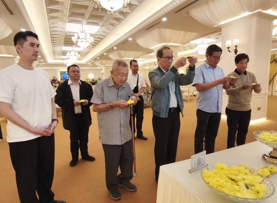 拿督容耀群灵堂