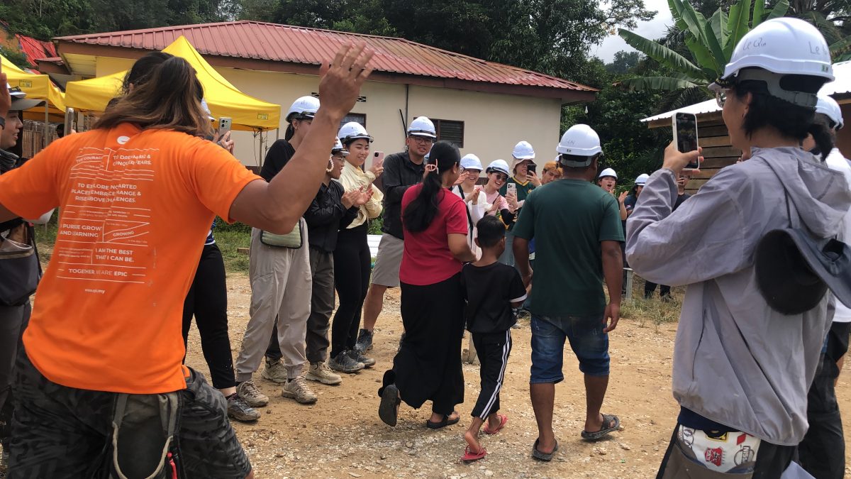 暖势力:打工度假情谊未散 揪团出力为原住民平地起屋