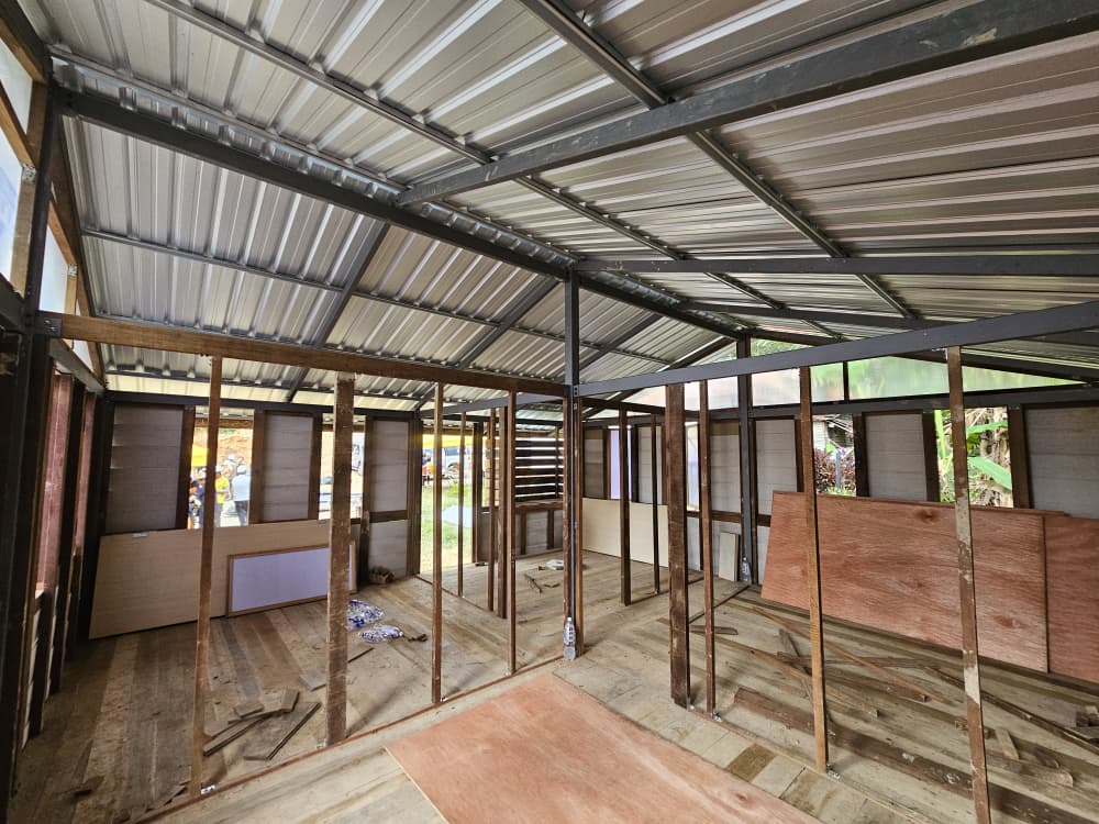 暖势力:打工度假情谊未散 揪团出力为原住民平地起屋