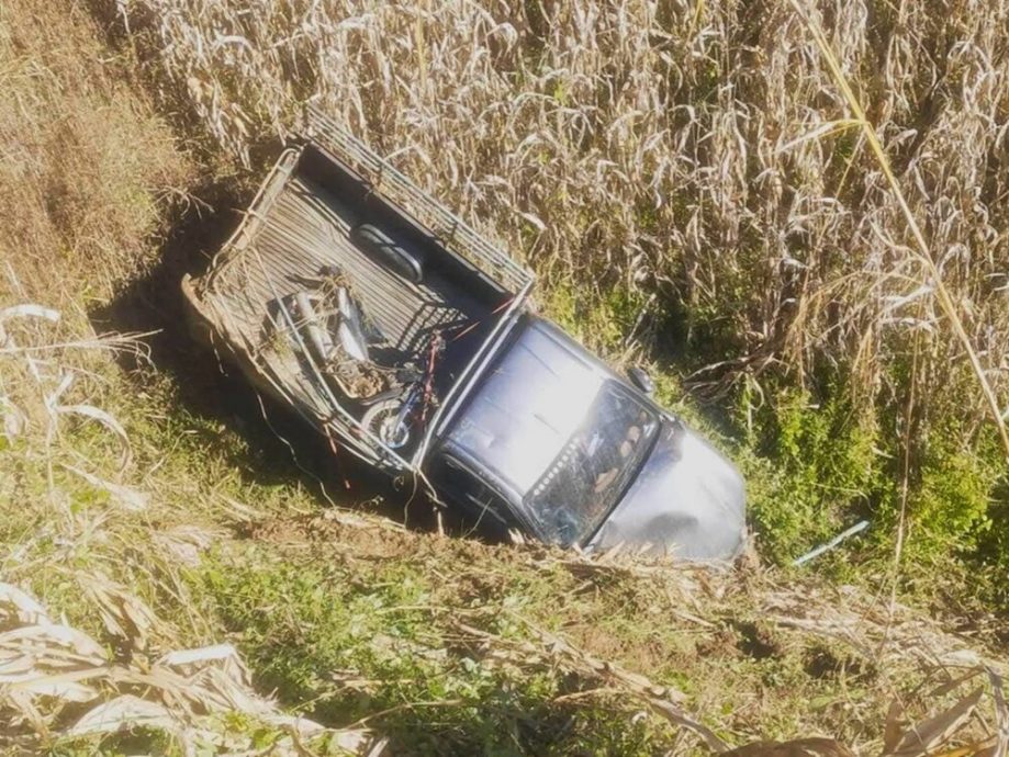 泰北浓雾笼罩路面 皮卡冲出路面 坠深谷酿2死