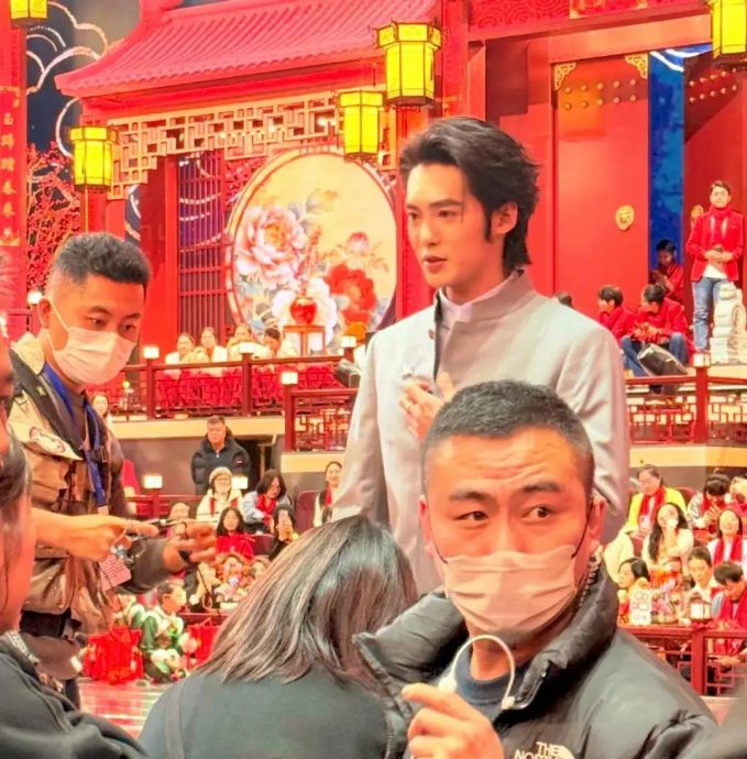 网挖“代孕”“炫富”黑料洗版 张雨绮登辽视春晚被抵制