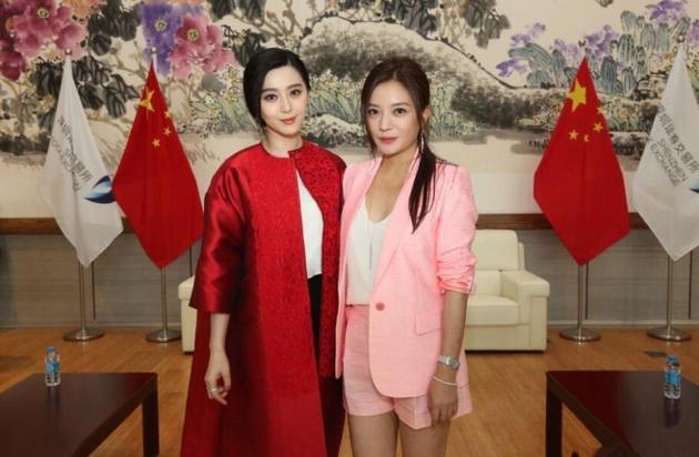 赵薇空降直播间秒遭封杀 网建议倣效范冰冰转战海外