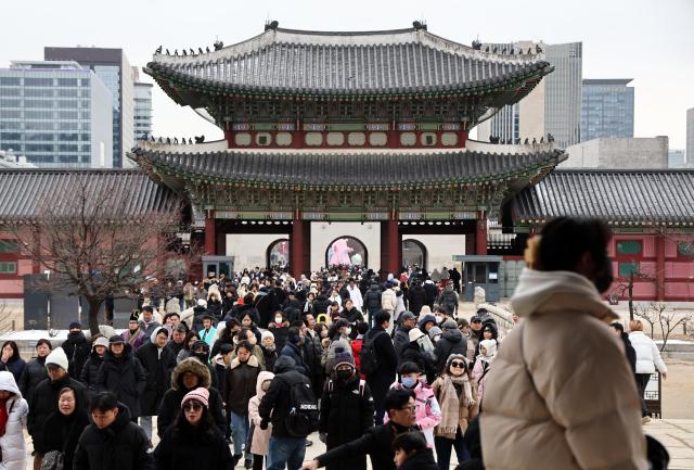 韩国大发文化财!朝鲜宫殿陵墓游客创纪录 去年参观人数达1781万