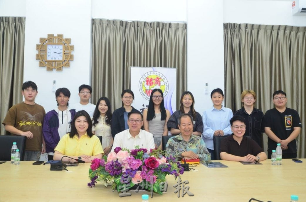 中国黑龙江优秀生拜访福建总商会新闻