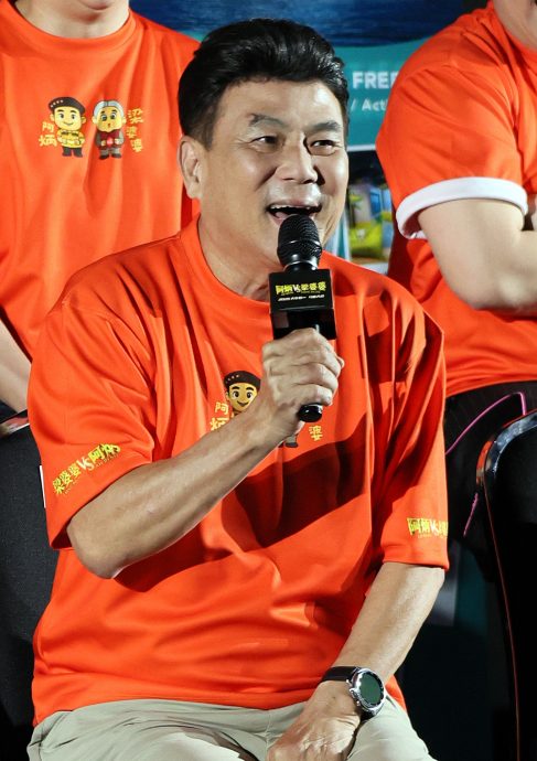 与林德荣“2合1”拍贺岁片 梁志强调侃帮观众省钱