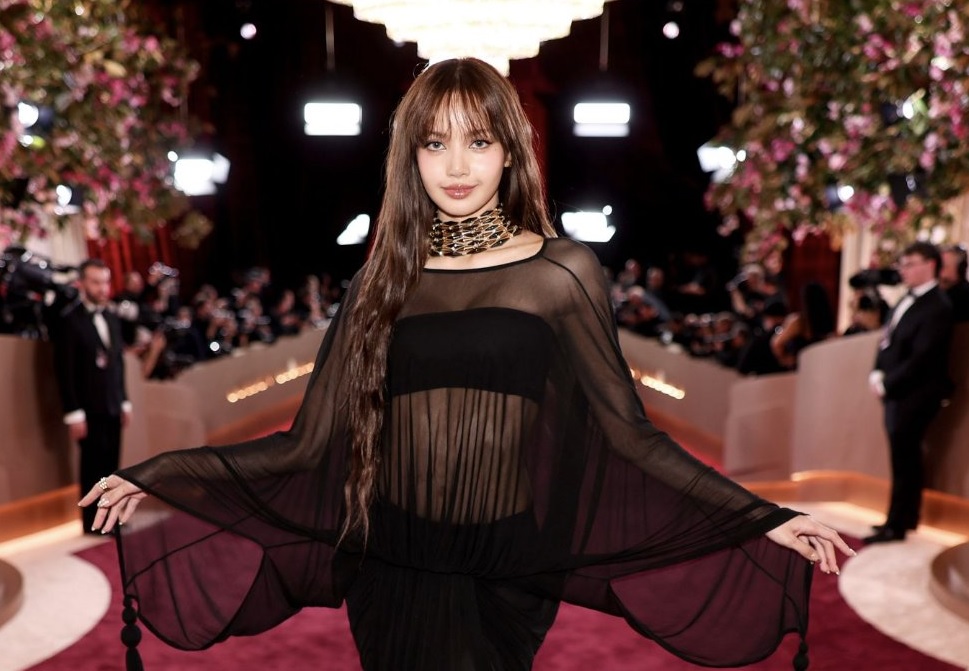 接拍新版《摘星奇缘》 Lisa挑战浪漫爱情片