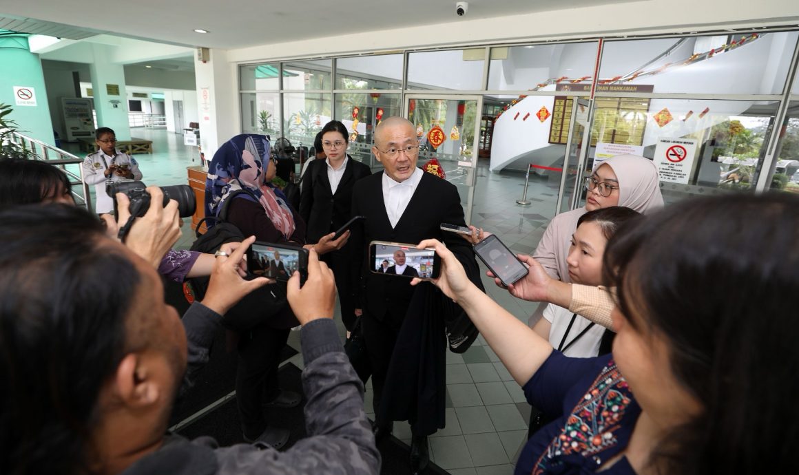 校园凶杀案|被告不认罪 高庭择定306进行案件管理