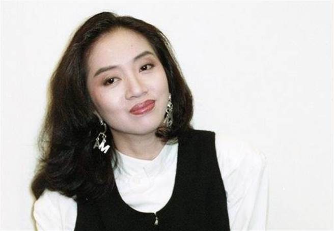 梅艳芳歌迷会公开近况 101岁梅妈:恭喜发财