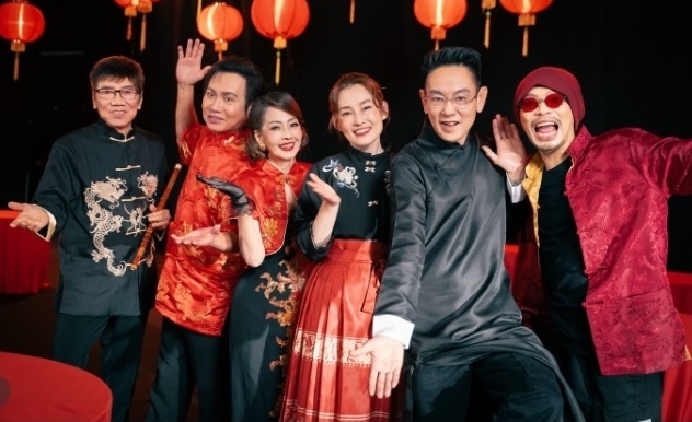 (初八)小凤凤 享受新年工作