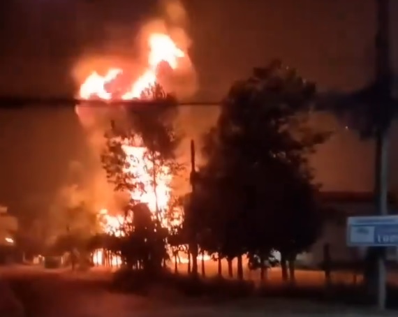 (视频)泰国边境军火库爆炸 阿努廷:与泰柬局势无关