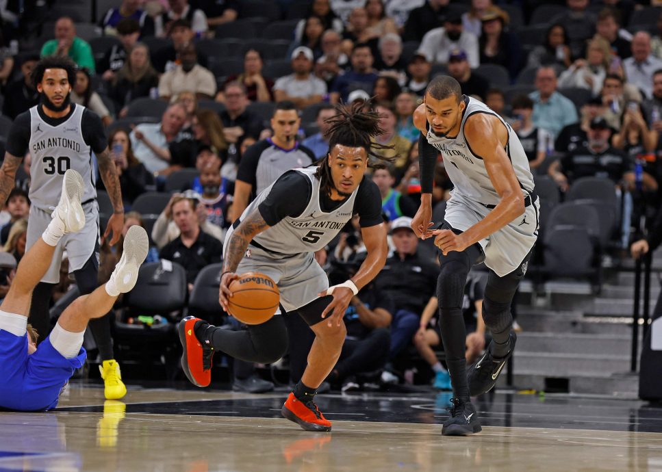 NBA|狂砍40分大三元缔历史 卡瑟尔率马刺擒独行侠