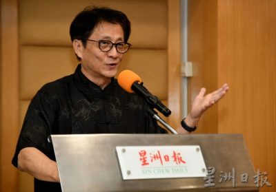 本报编采部新春宴会 / 邱甲坤:媒体经营充满挑战.坚持以员工为本.坚信媒体仍有价值