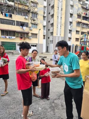 12日8am上网/视频/每逢佳节倒十斤─上)每人年均丢81公斤食物 海量剩食去哪里?