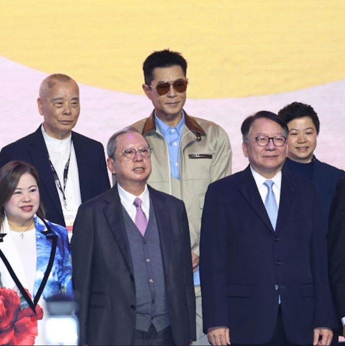 古天乐“都市传说”陆续上映 《侦战》海报率先曝光