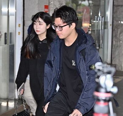 袁惟仁灵堂曝光 柯以敏第一位到场吊唁艺人