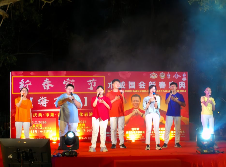 霹:学海学记|校园报道|主文|社区新春庆典 华中生参演经历深刻