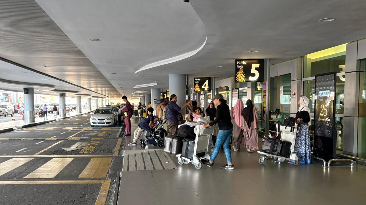 (全国版)中东冲突或冲击旅游业 杨顺兴:聚焦亚太市场