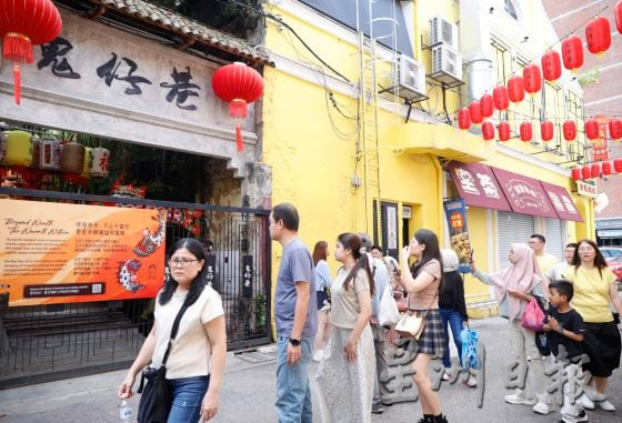 【茨厂街变形记/02】从草根到旅游胜地,茨厂街一直在变……