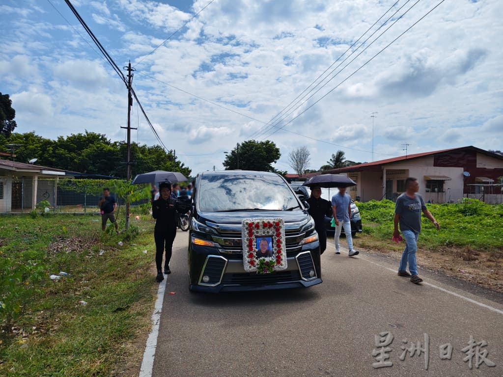 已签发 全国:东甲被追砍华男今举殡 亲属澄清事件涉校园帮派问题