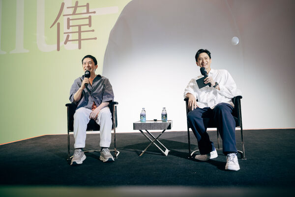 “拍王家卫电影狂吃梨40次” 梁朝伟亲吐从影44年秘辛