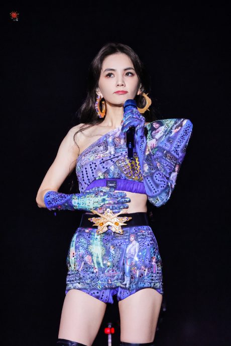 不知有包馅鱼丸挨骂中邪 Ella中国巡演遭恶意剪辑