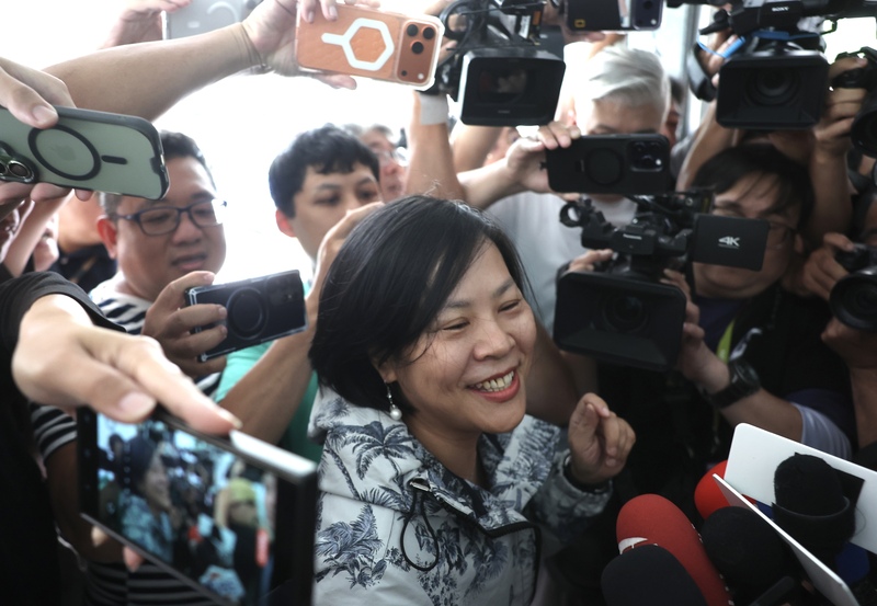 台湾首位陆配立委李贞秀被民众党开除党籍 失立委资格